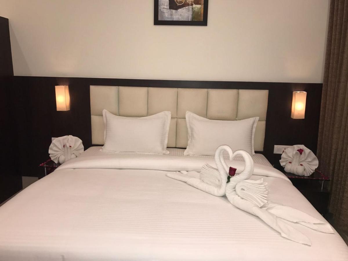 Ballia Hotel Anandi Inn المظهر الخارجي الصورة